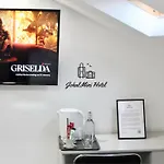 The Mini Hotel -Birmingham City-Free Breakfast