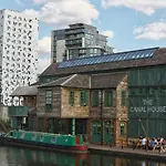 The Mini Hotel -Birmingham City-Free Breakfast