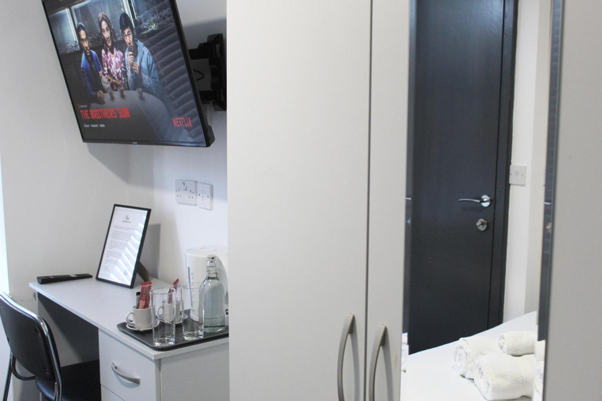 Hotel The Mini -birmingham City-free Breakfast *